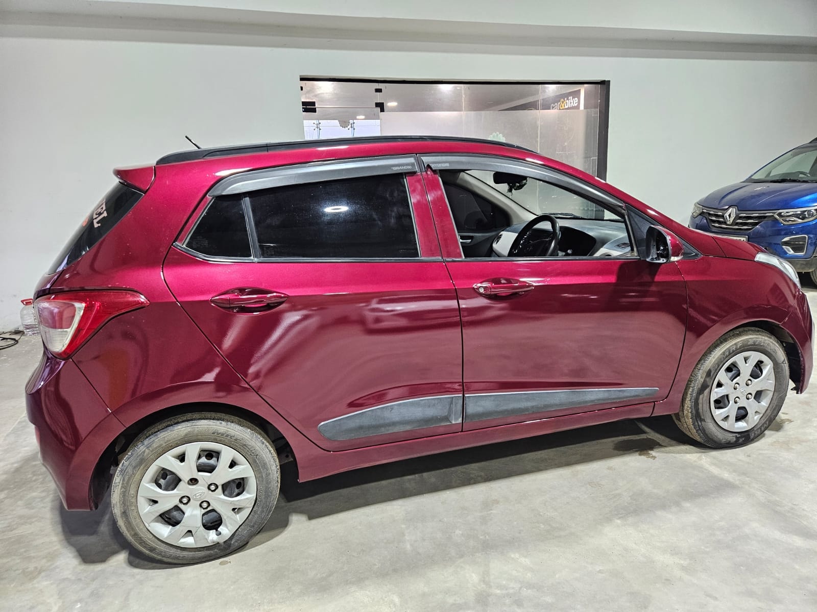 i10 image 6 i10 image 6