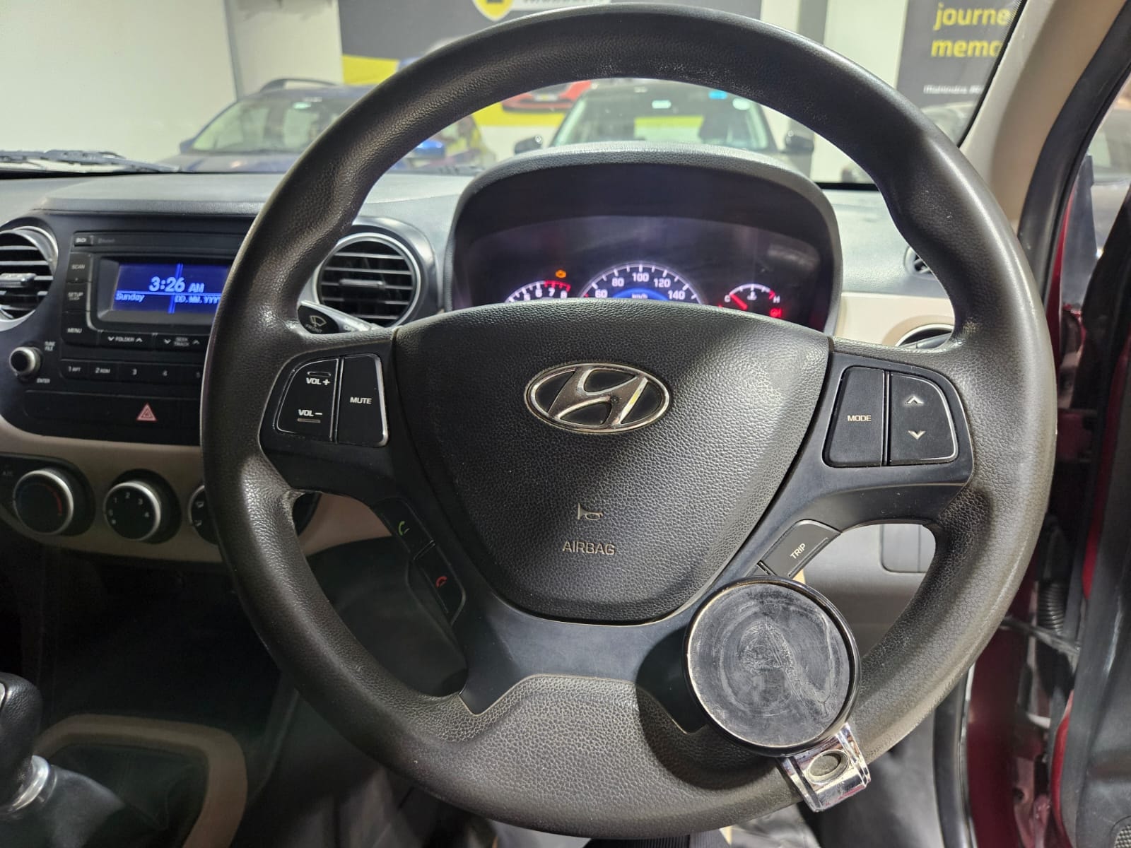 i10 image 12 i10 image 12