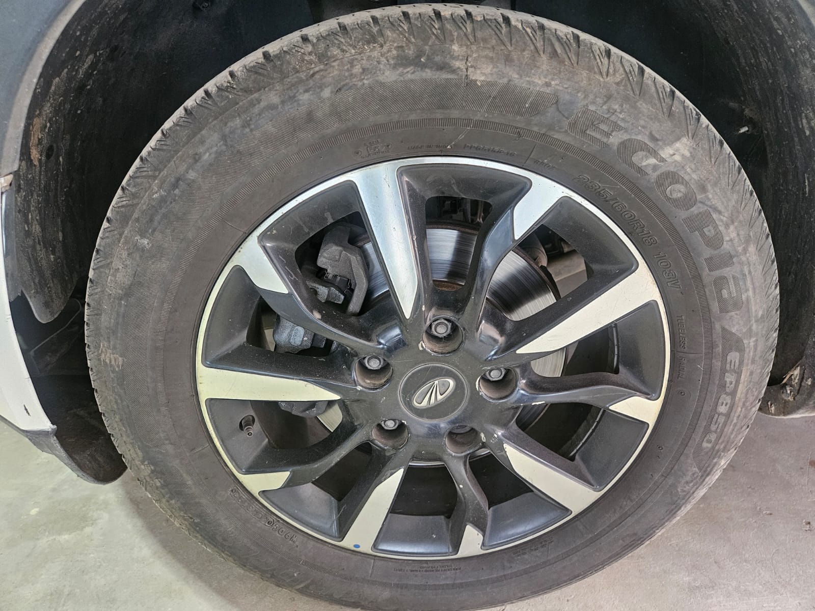 Used 2019 Mahindra XUV500 Used 2019 Mahindra XUV500