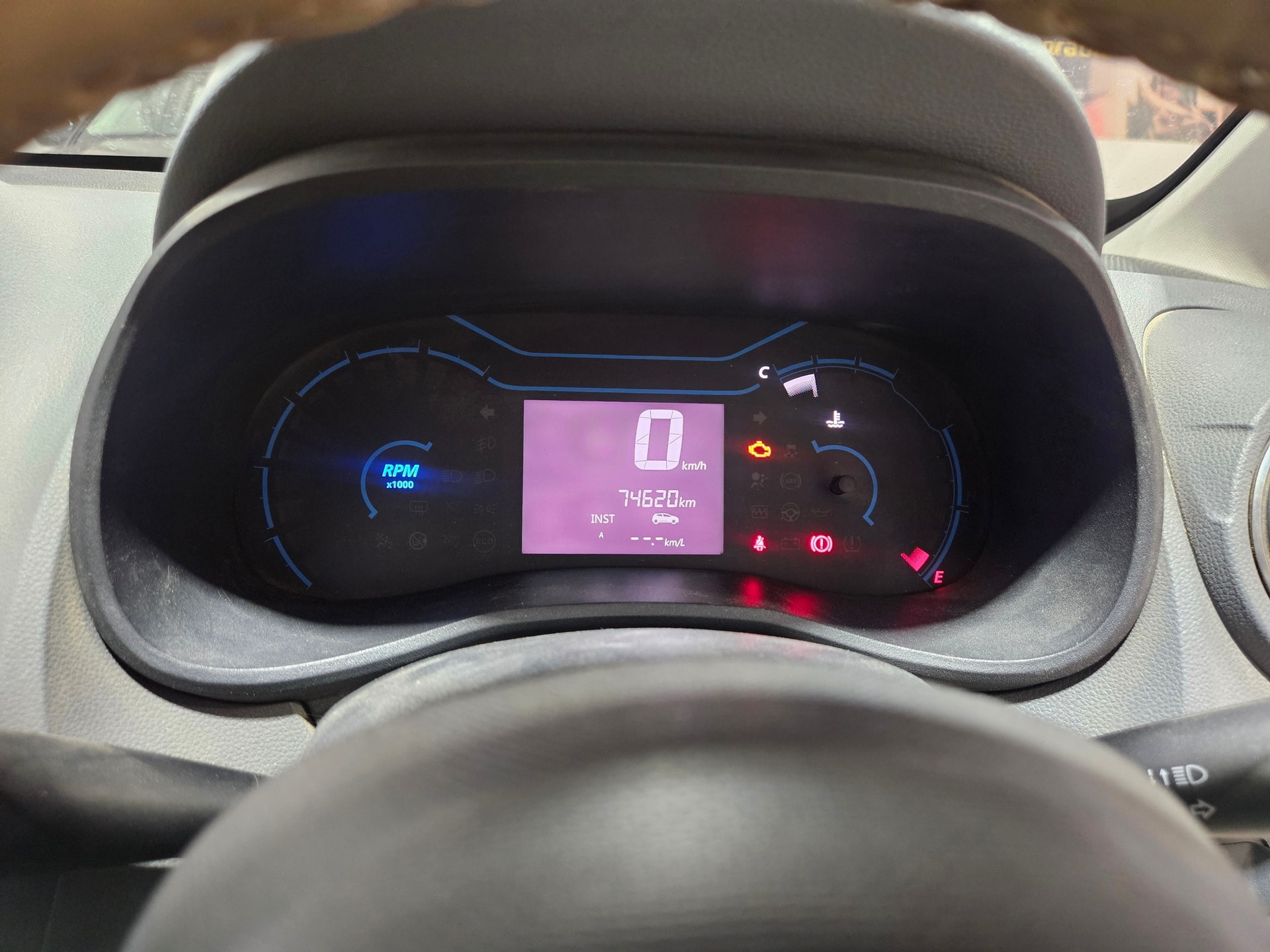 Kwid image 10 Kwid image 10