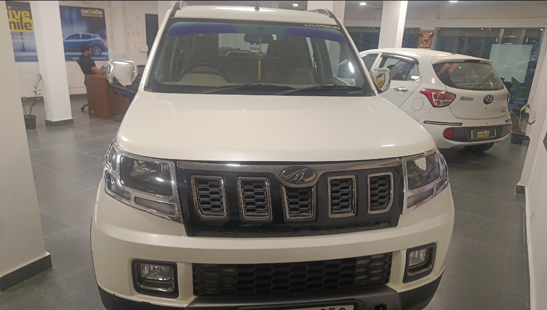 TUV300 image 8 TUV300 image 8