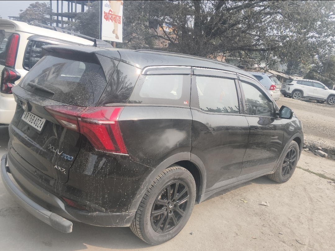 XUV700 image 5 XUV700 image 5