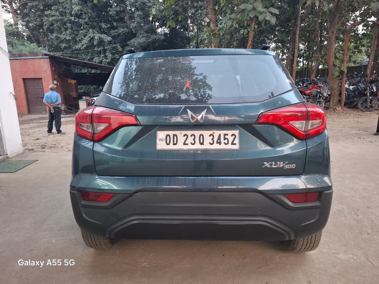 XUV300 image 4 XUV300 image 4