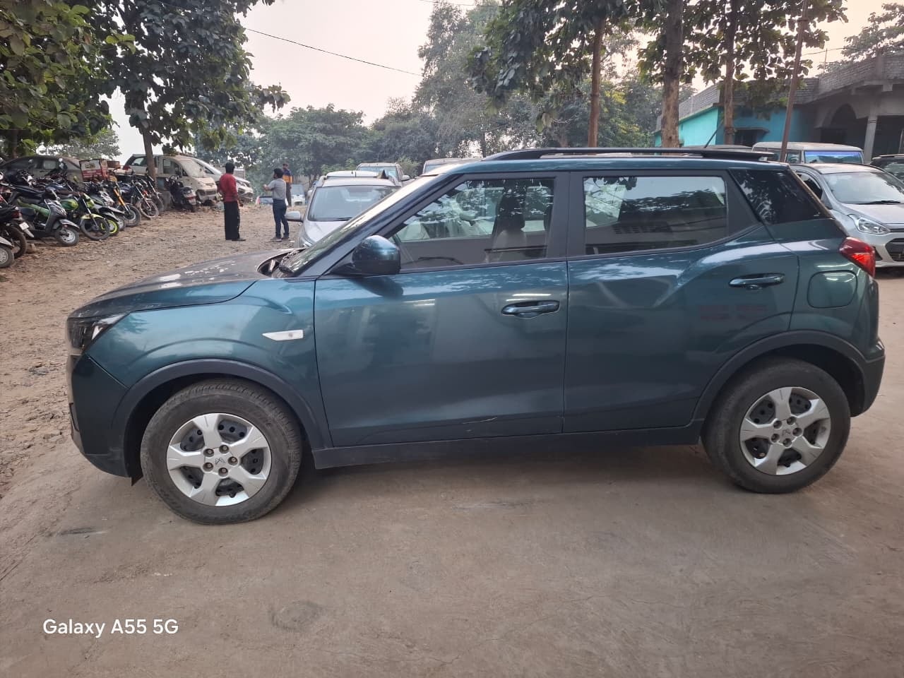 XUV300 image 9 XUV300 image 9