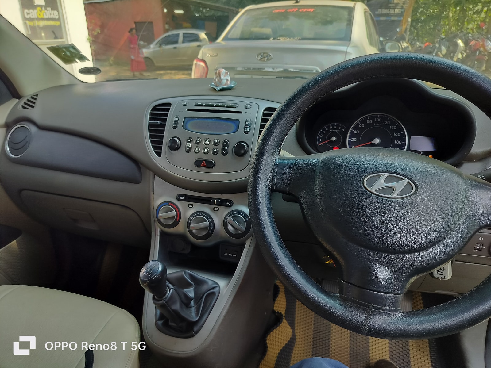 i10 image 12 i10 image 12