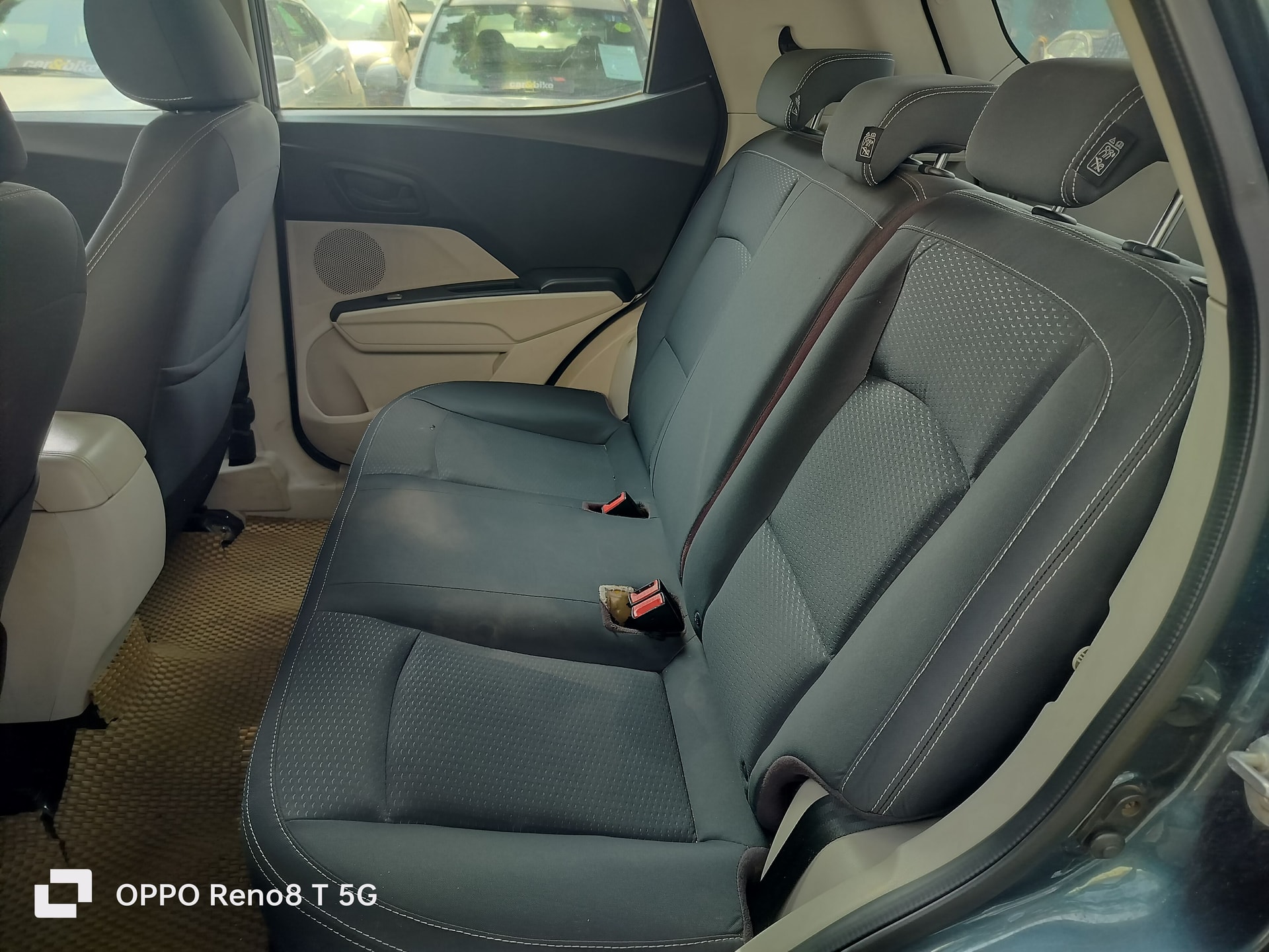 XUV300 image 15 XUV300 image 15