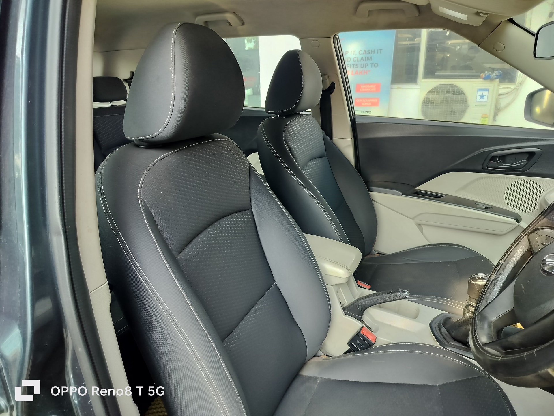 XUV300 image 16 XUV300 image 16