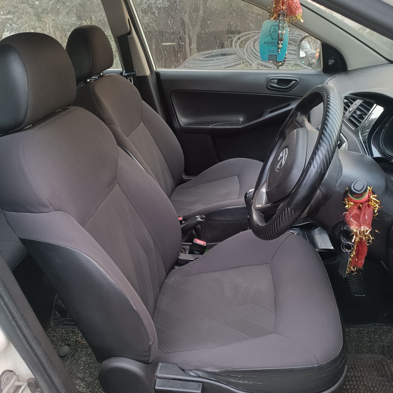 Bolt image 14 Bolt image 14