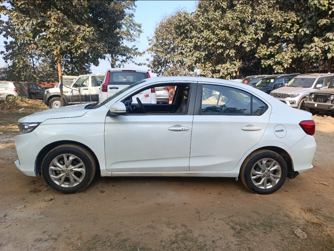 Amaze image 2 Amaze image 2