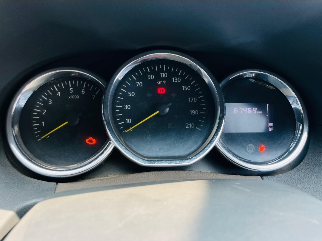 Duster image 10 Duster image 10