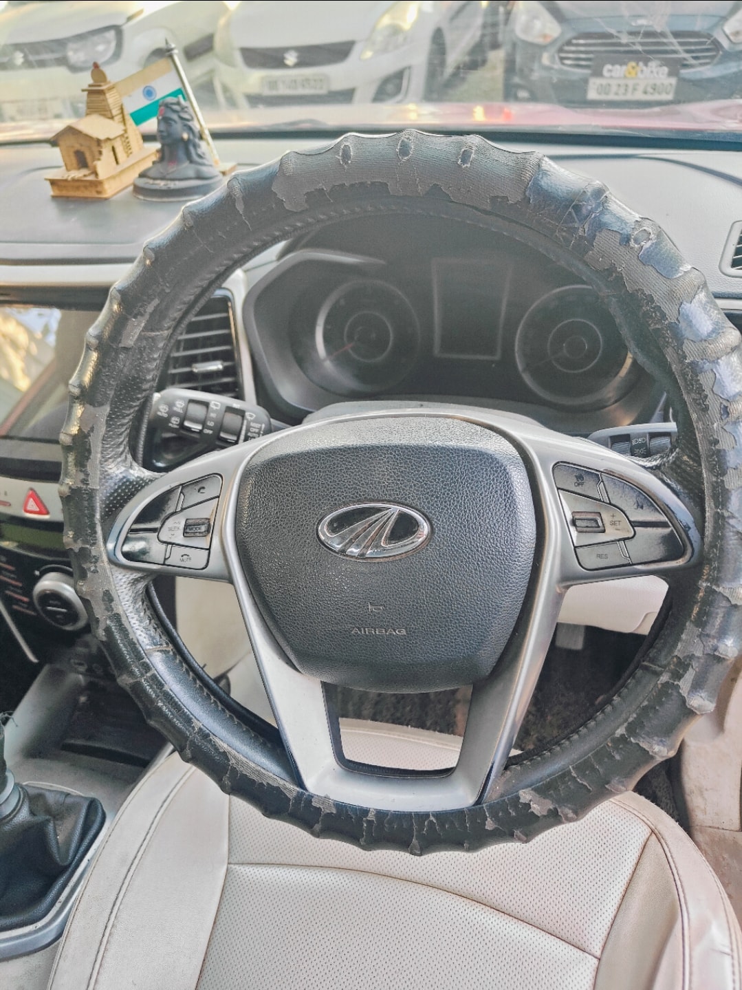 XUV300 image 8 XUV300 image 8