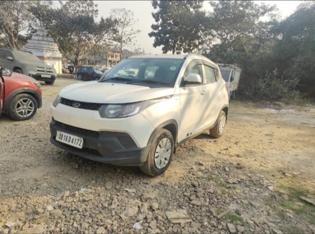 Used 2017 Mahindra KUV100 Used 2017 Mahindra KUV100