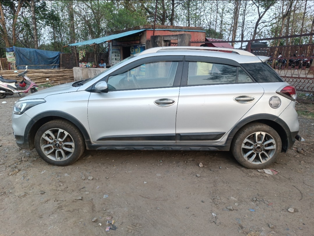 i20 Active image 2 i20 Active image 2