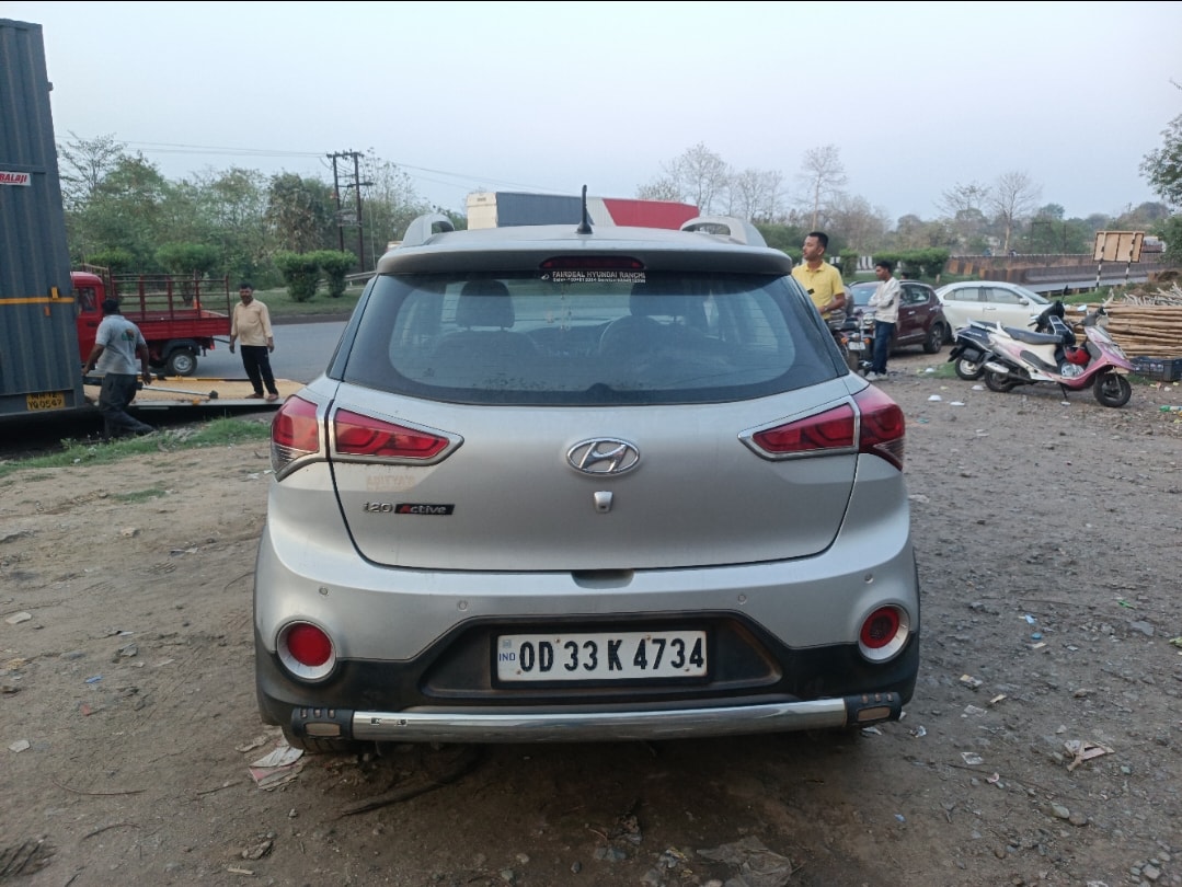 i20 Active image 4 i20 Active image 4