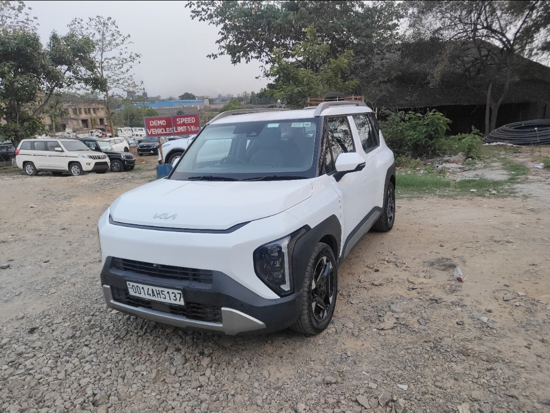 Used 2025 Kia Syros Used 2025 Kia Syros