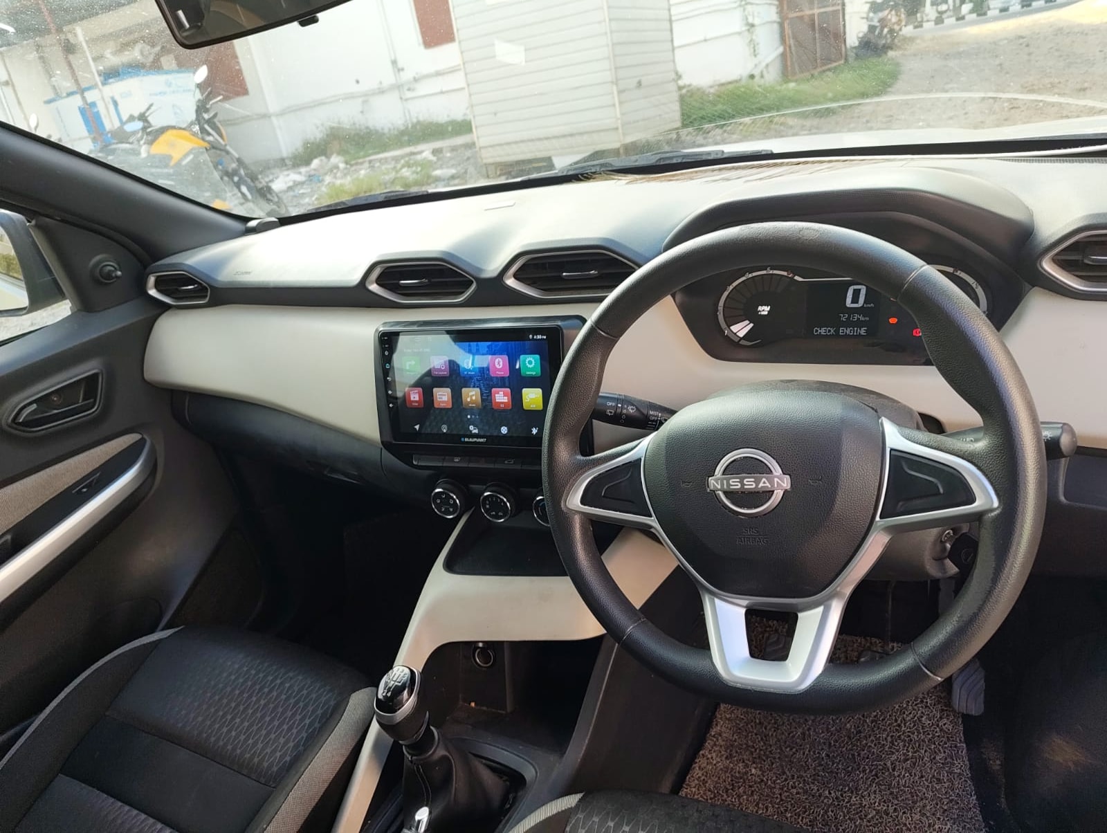 Used 2022 Nissan Magnite Used 2022 Nissan Magnite