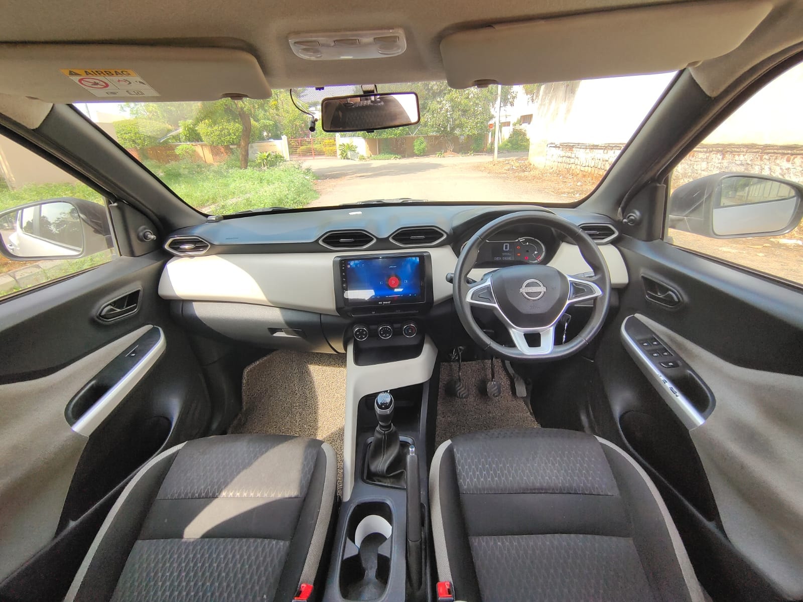 Used 2022 Nissan Magnite Used 2022 Nissan Magnite