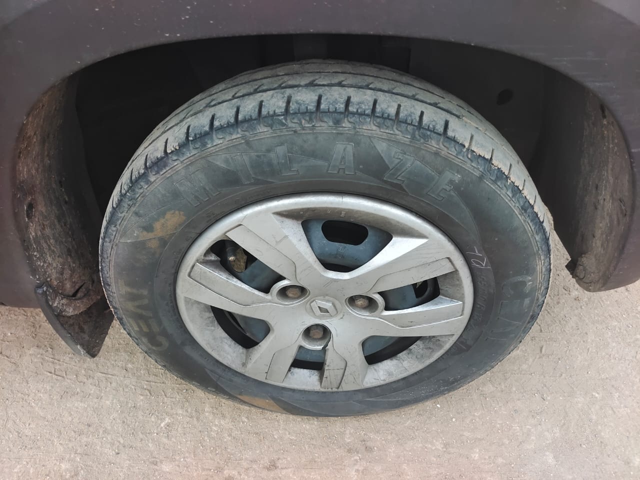 Kwid image 9 Kwid image 9