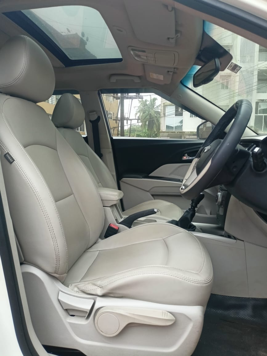 Used 2020 Mahindra XUV300 Used 2020 Mahindra XUV300