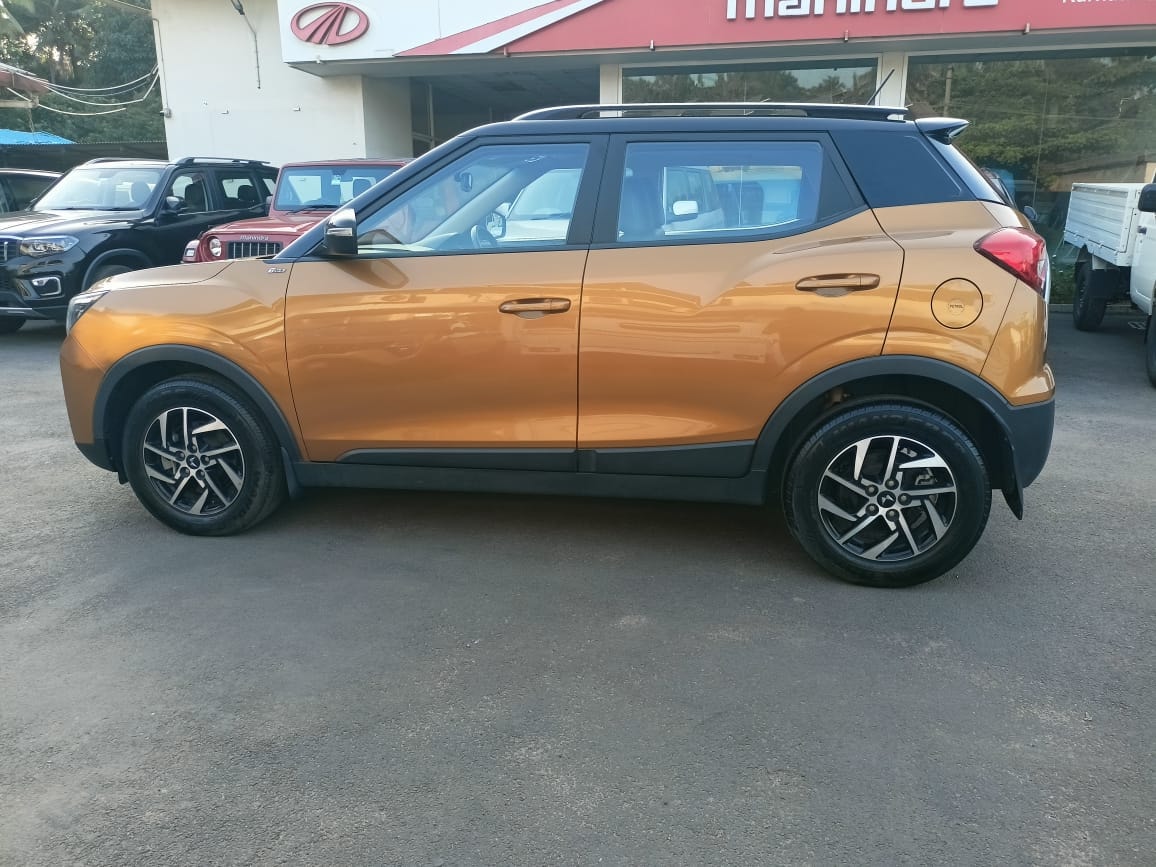 Used 2023 Mahindra XUV300 Used 2023 Mahindra XUV300