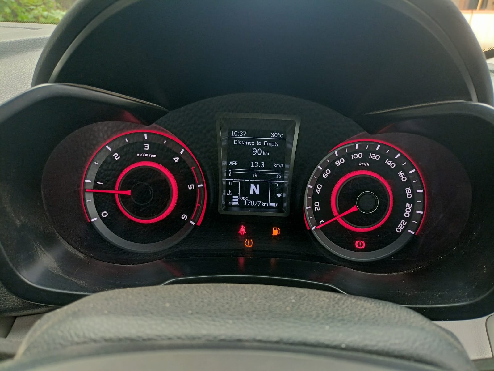 Used 2024 Mahindra XUV300 Used 2024 Mahindra XUV300