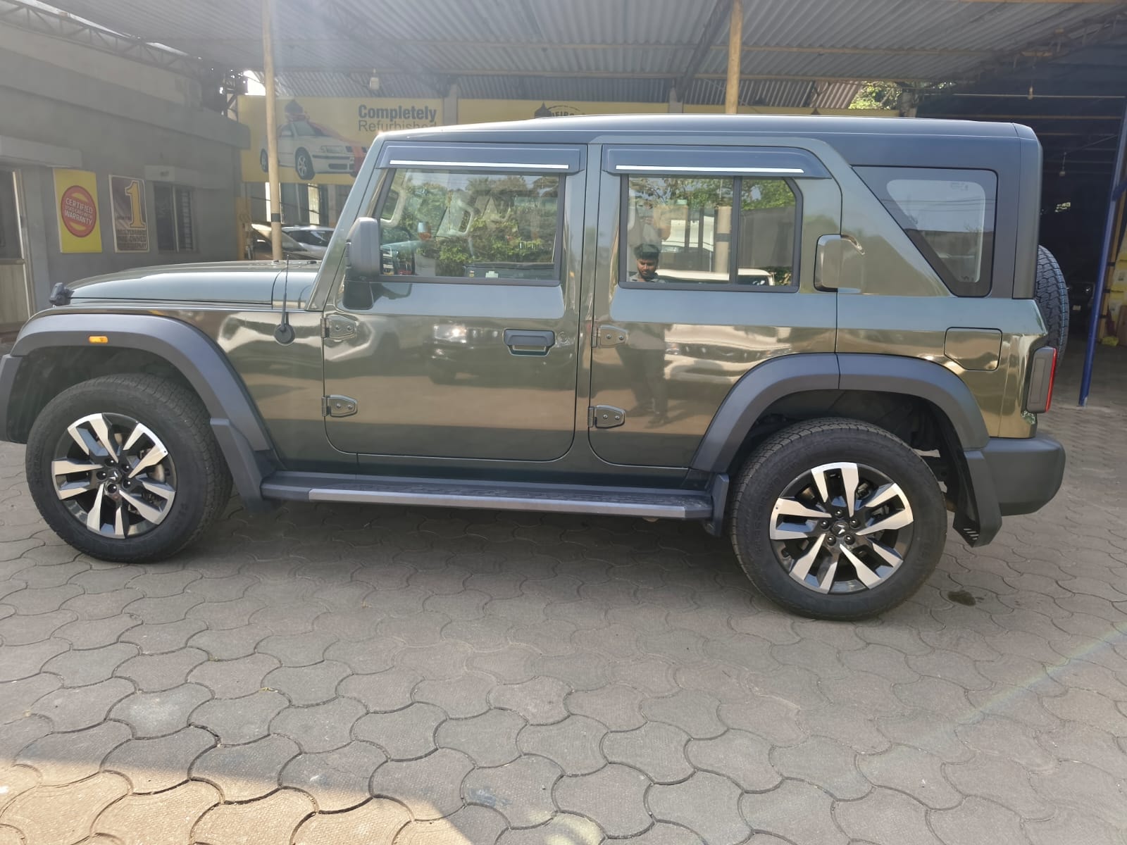 Thar Roxx image 2 Thar Roxx image 2