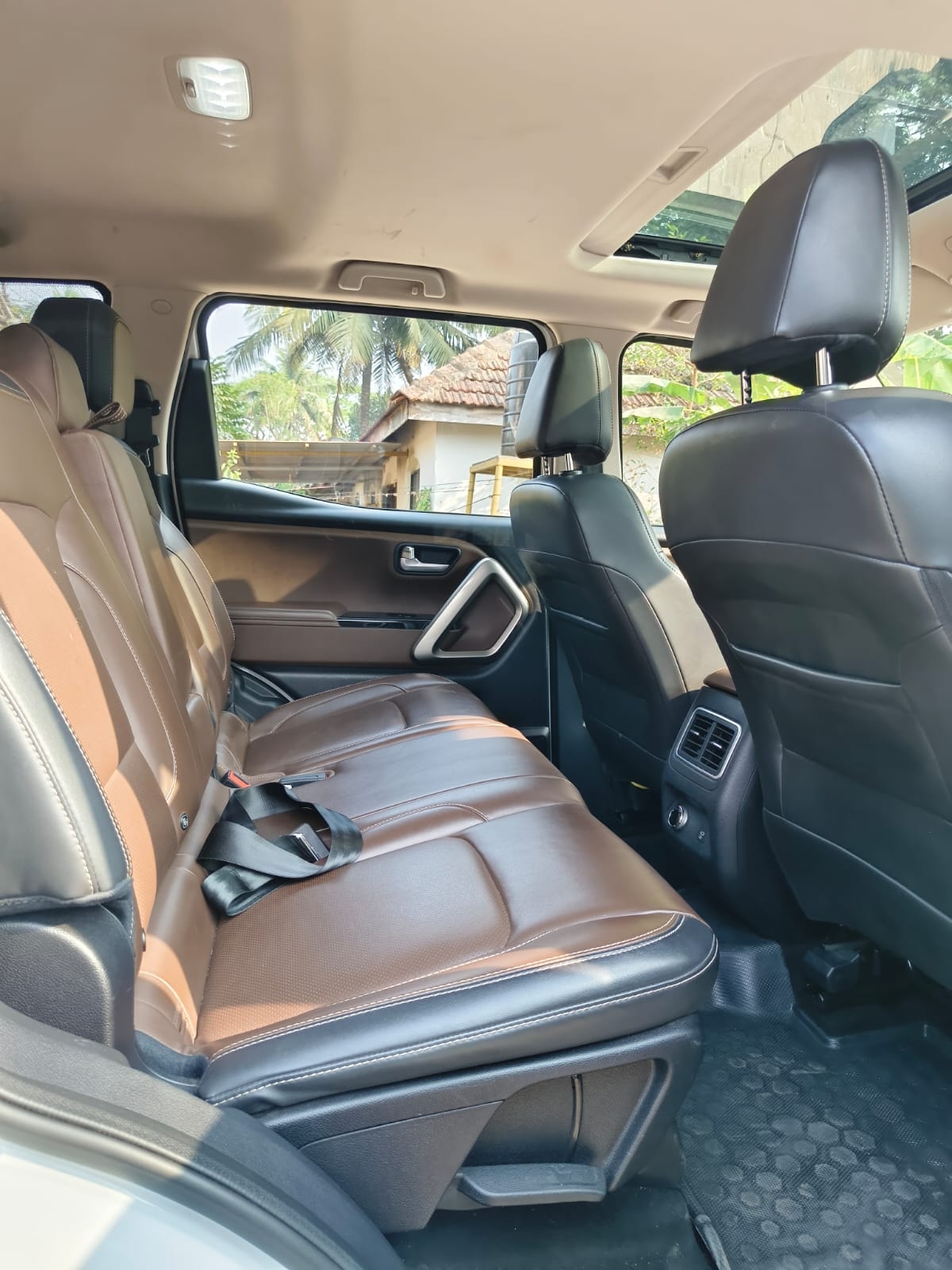 Scorpio-N image 17 Scorpio-N image 17