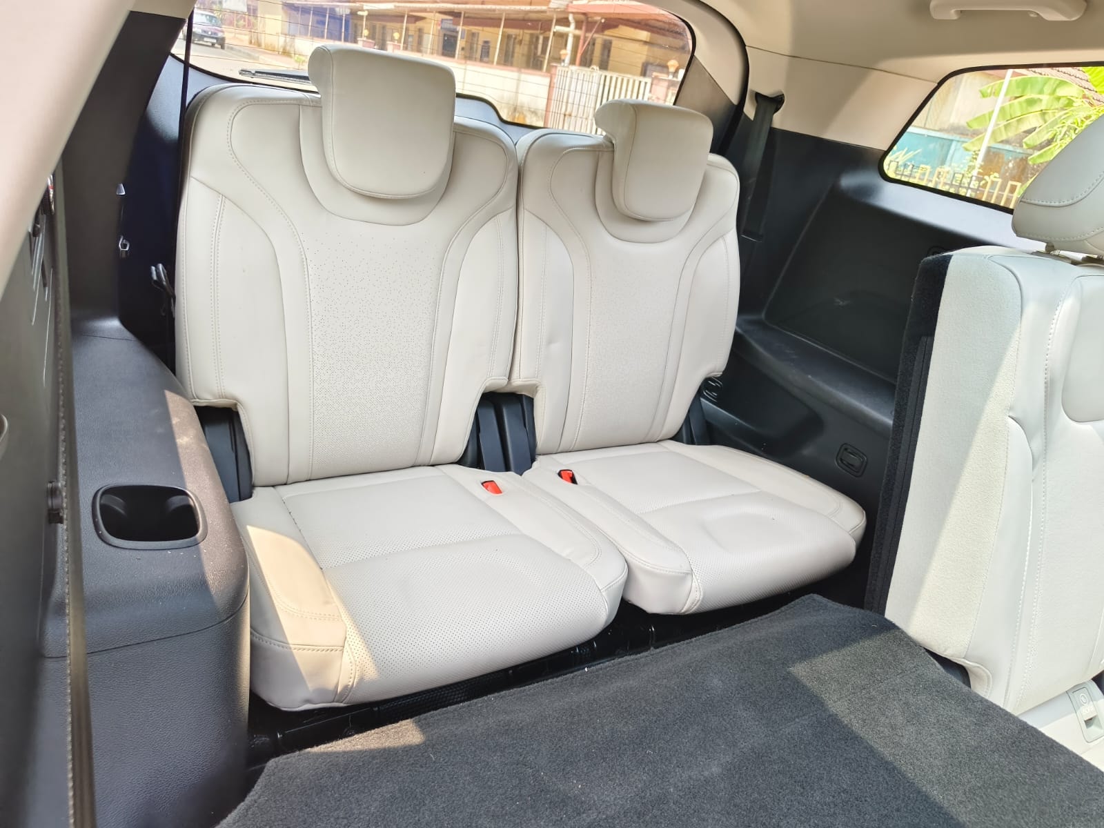 XUV700 image 15 XUV700 image 15