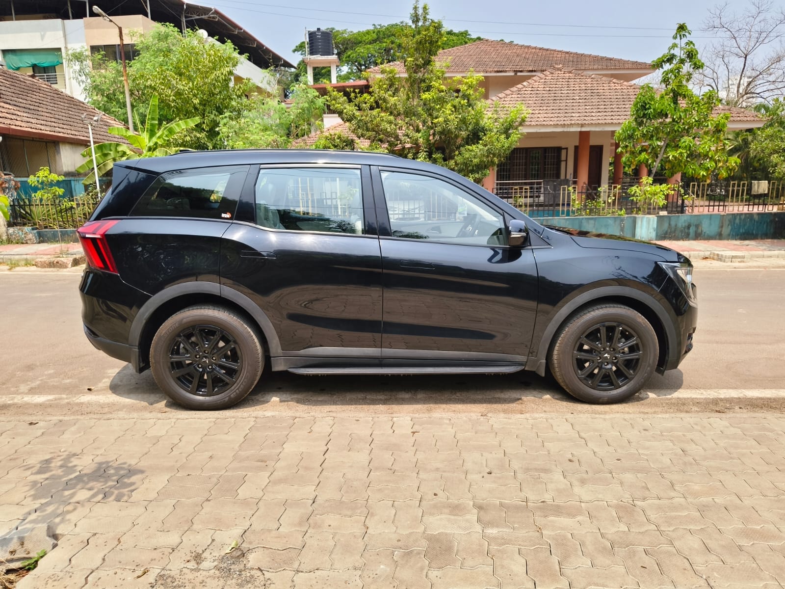 XUV700 image 6 XUV700 image 6