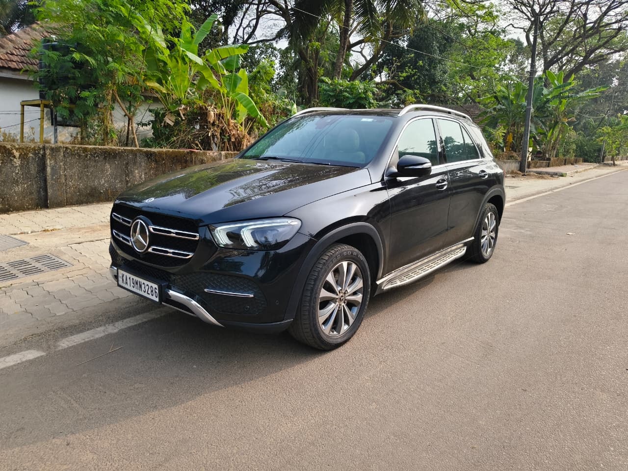 GLE-Class image 1 GLE-Class image 1