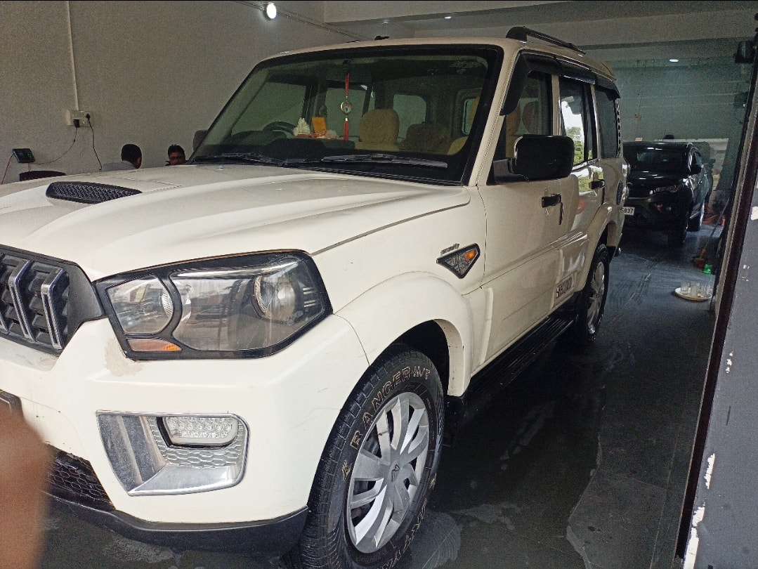 Used 2016 Mahindra Scorpio Used 2016 Mahindra Scorpio