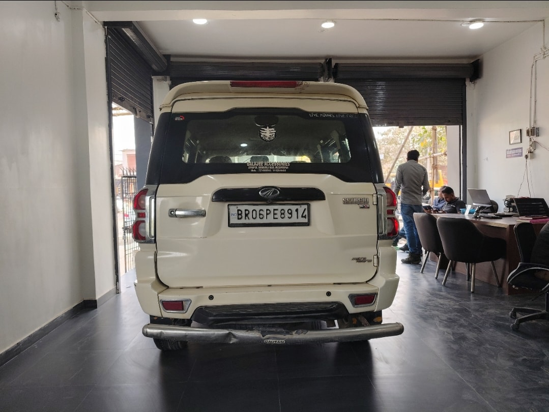 Scorpio image 4 Scorpio image 4