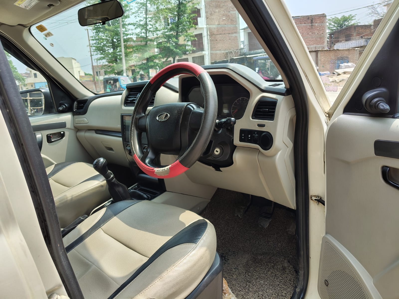 Scorpio image 11 Scorpio image 11