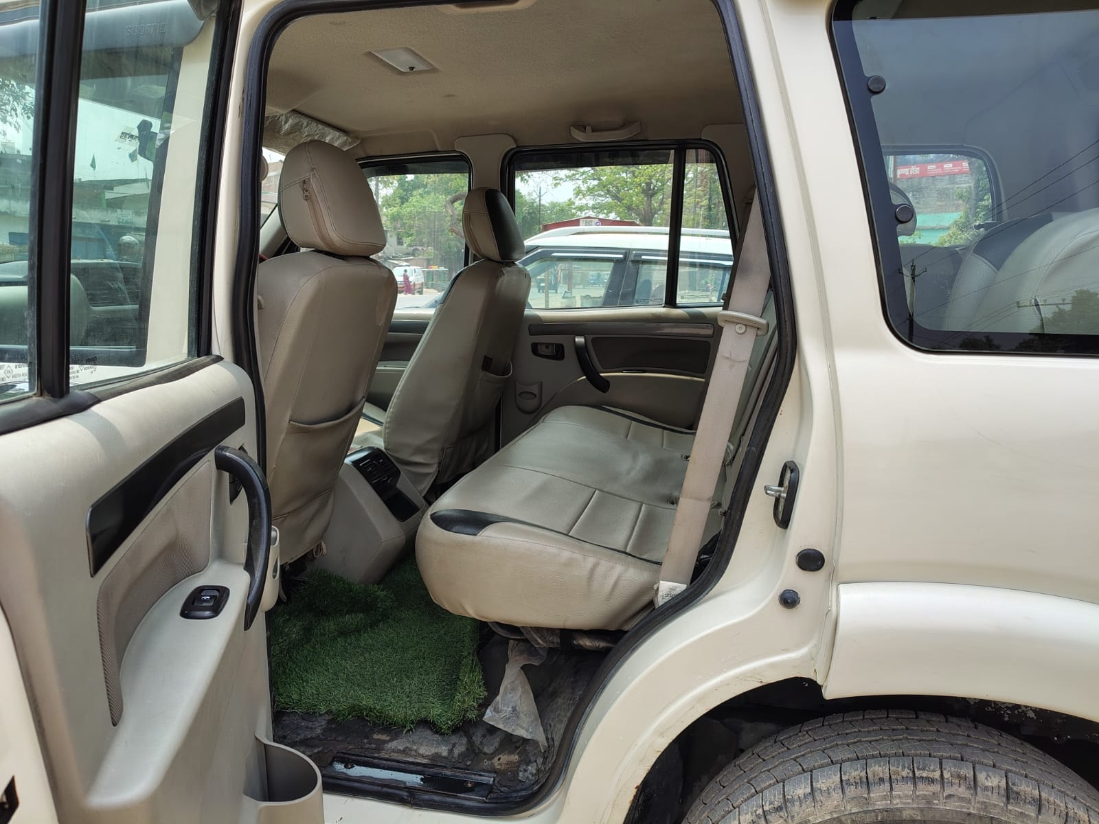 Scorpio image 13 Scorpio image 13