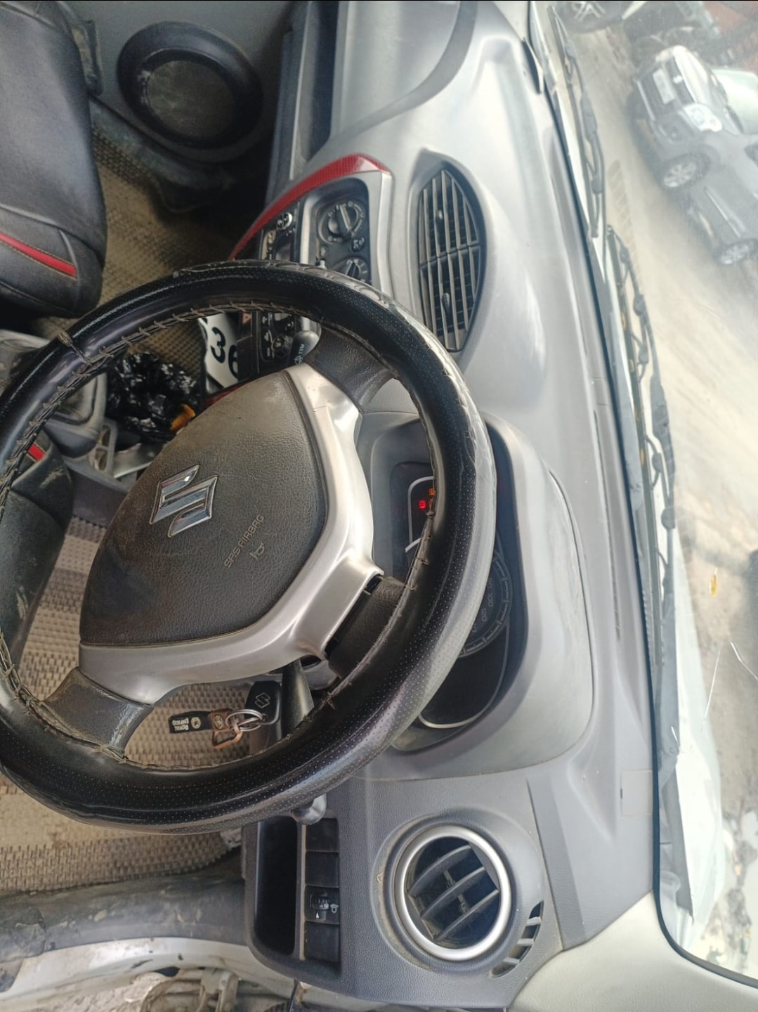 Alto 800 image 8 Alto 800 image 8