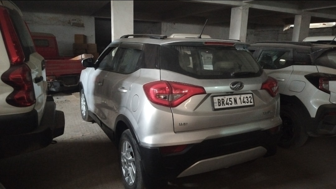 Used 2022 Mahindra XUV300 Used 2022 Mahindra XUV300