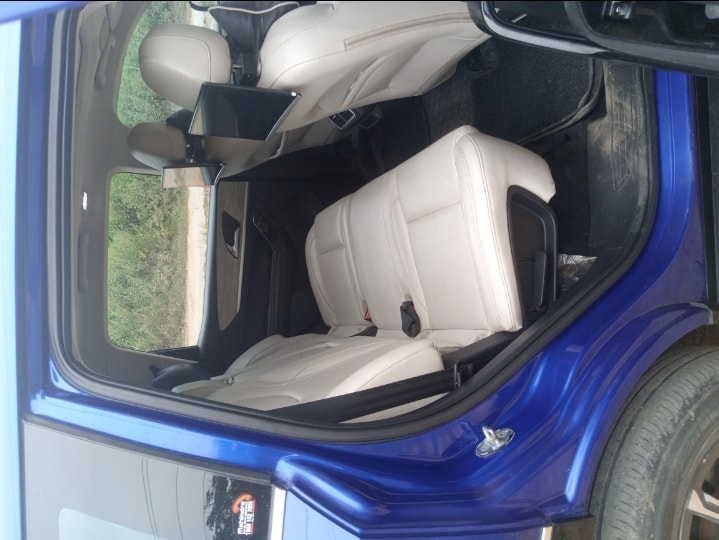 Used 2021 Mahindra XUV700 Used 2021 Mahindra XUV700