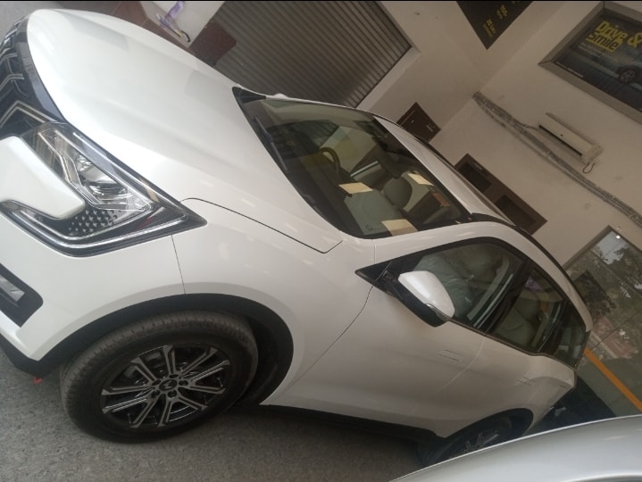 Used 2022 Mahindra XUV700 Used 2022 Mahindra XUV700