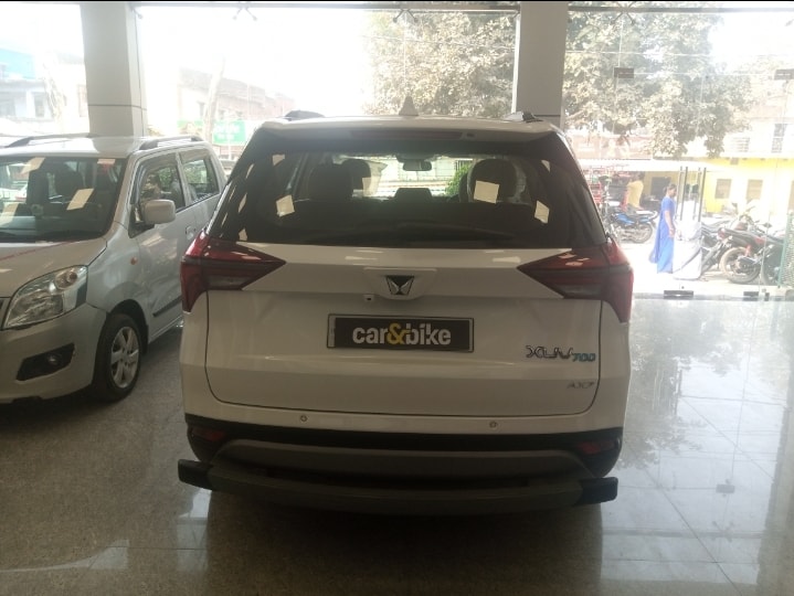 XUV700 image 2 XUV700 image 2