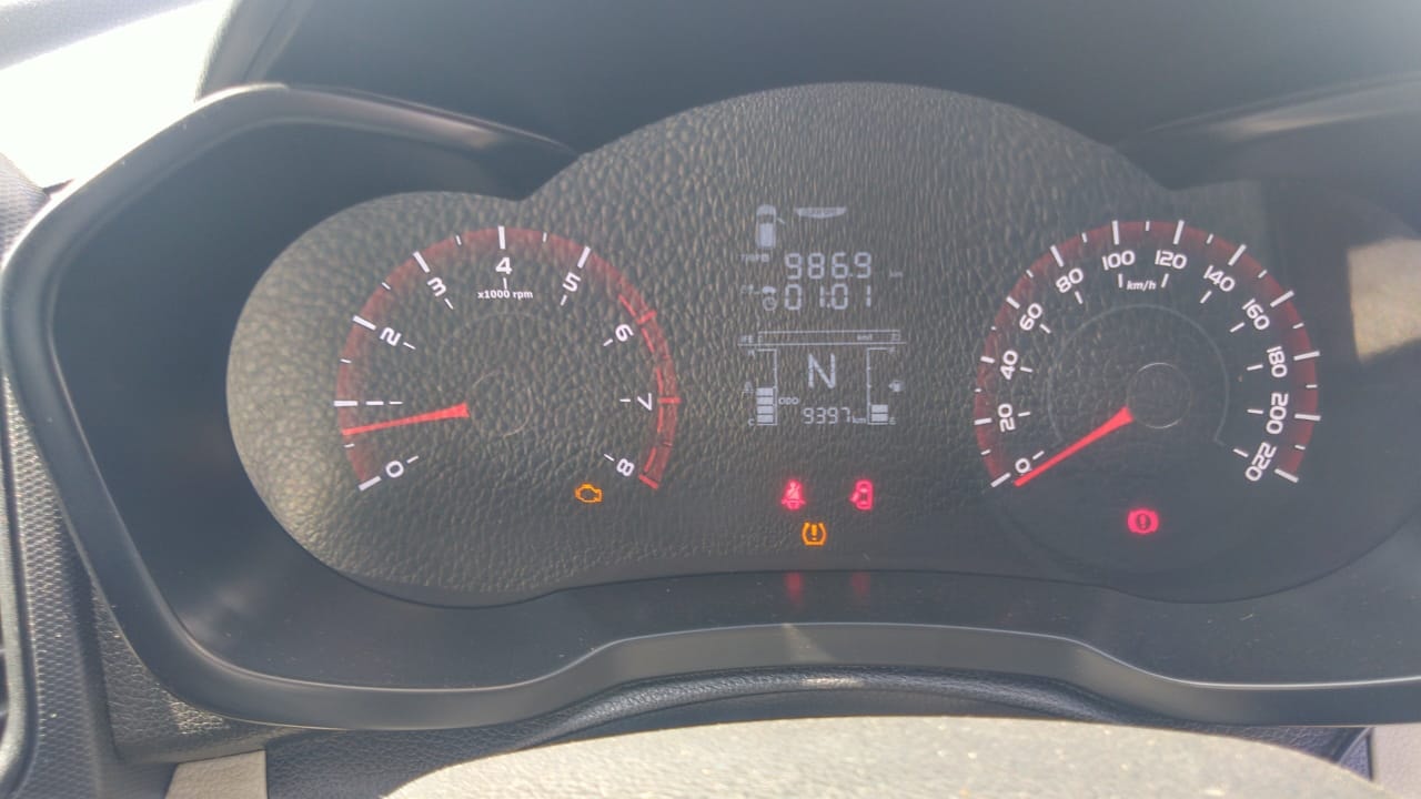 Used 2023 Mahindra XUV300 Used 2023 Mahindra XUV300