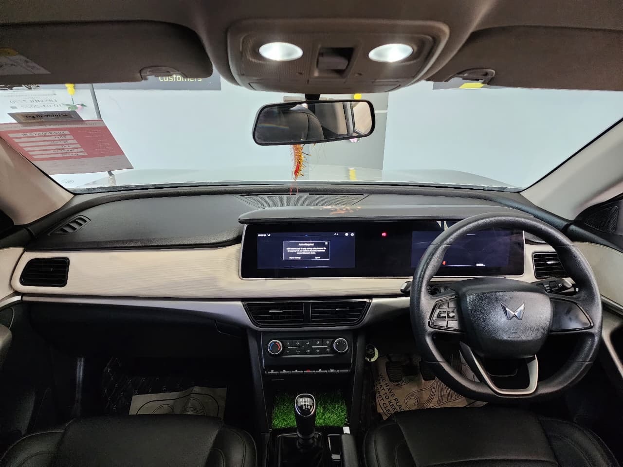 Used 2021 Mahindra XUV700 Used 2021 Mahindra XUV700