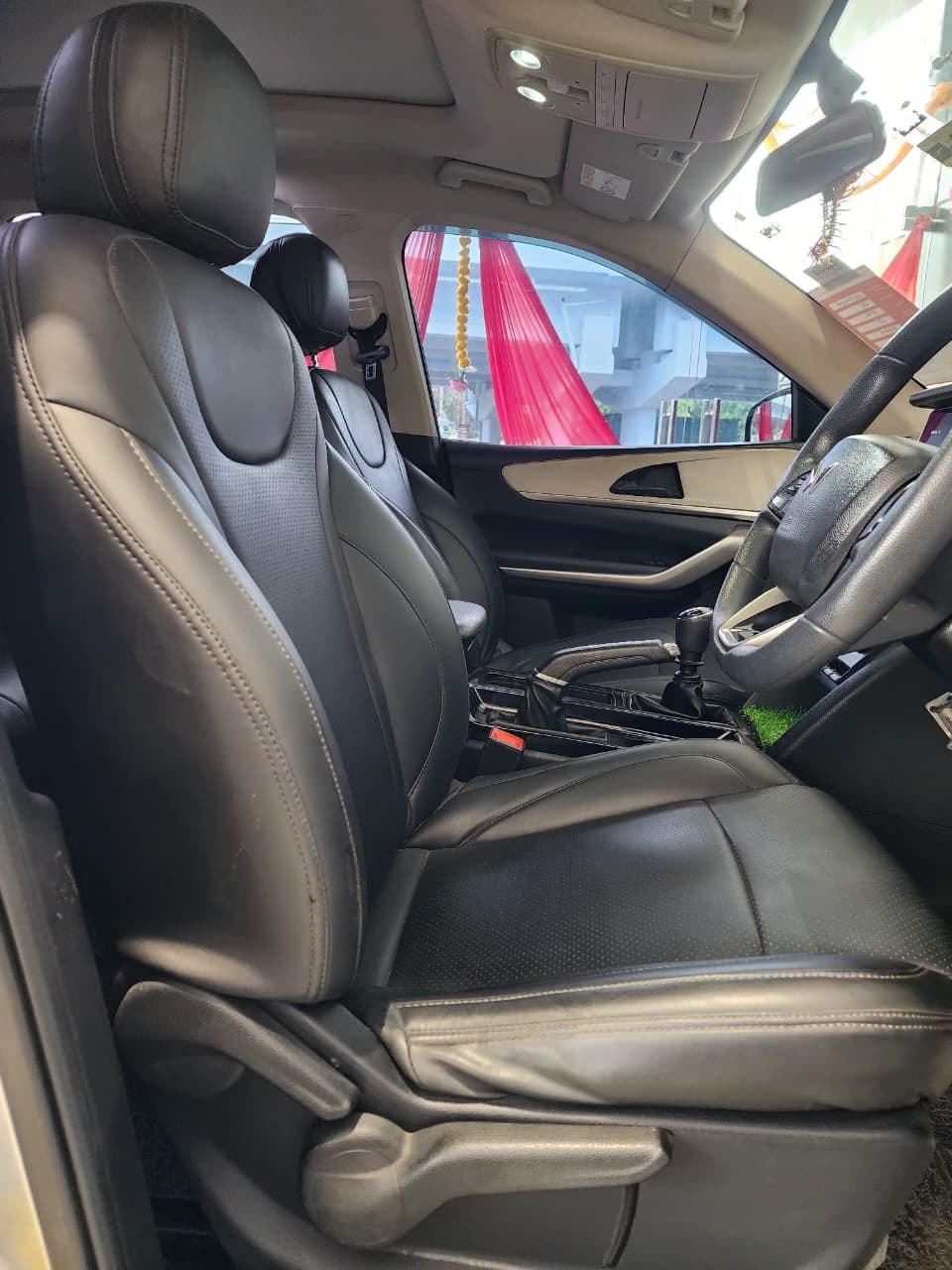 Used 2021 Mahindra XUV700 Used 2021 Mahindra XUV700