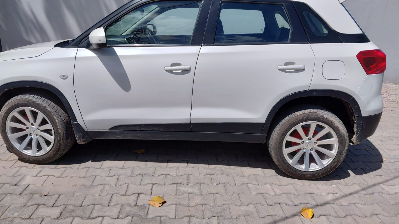 Vitara Brezza image 1 Vitara Brezza image 1