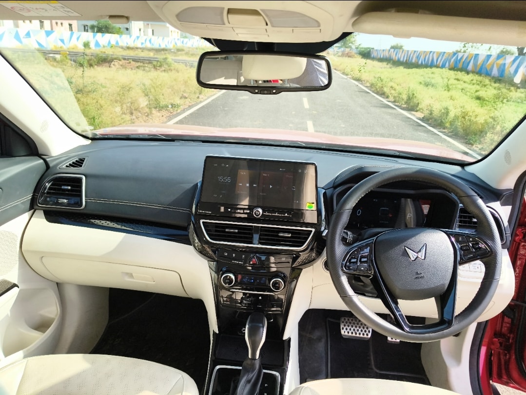 XUV 3XO image 12 XUV 3XO image 12