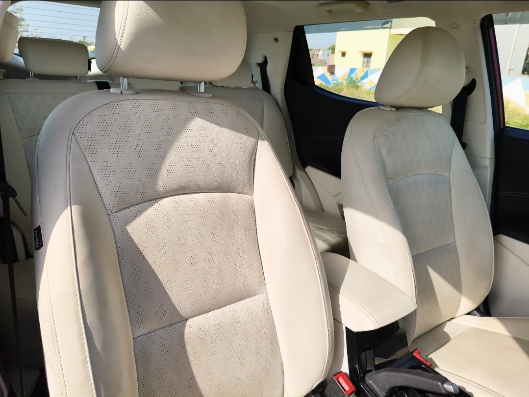 XUV 3XO image 14 XUV 3XO image 14