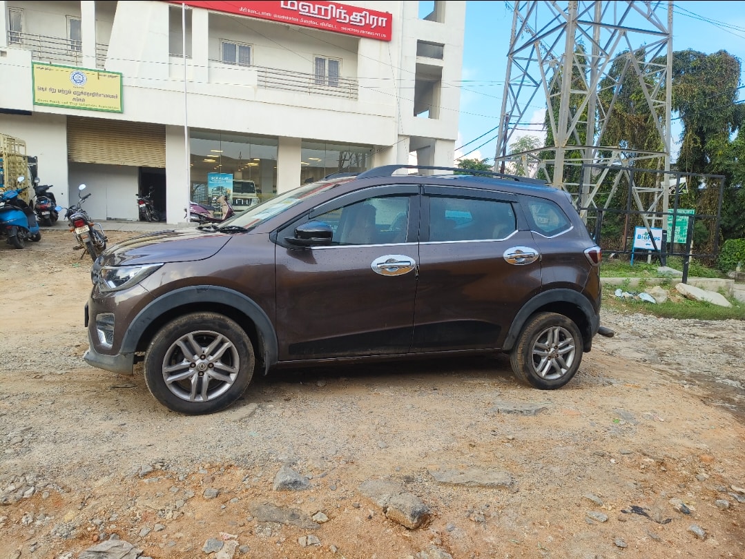 Used 2023 Renault Triber Used 2023 Renault Triber