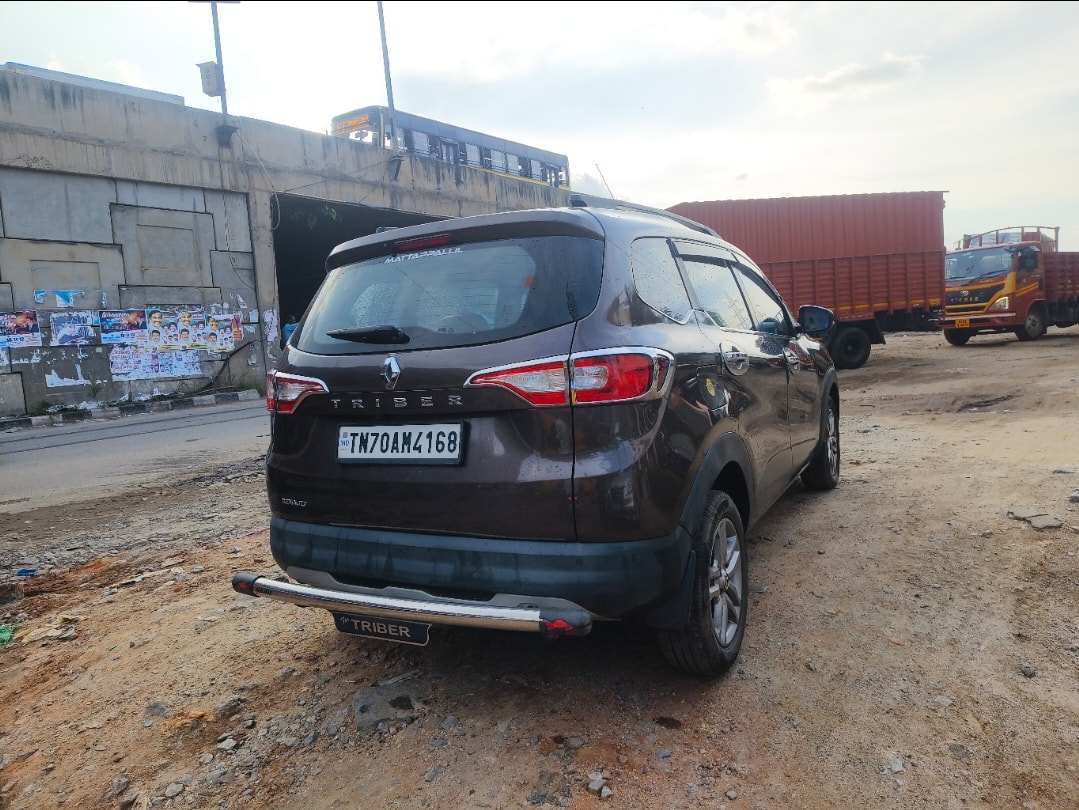 Used 2023 Renault Triber Used 2023 Renault Triber