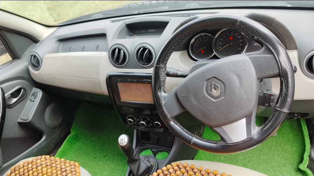 Duster image 12 Duster image 12