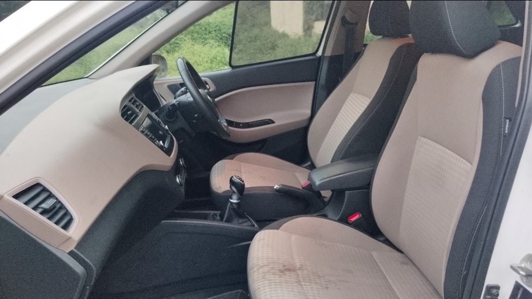 Elite i20 image 14 Elite i20 image 14