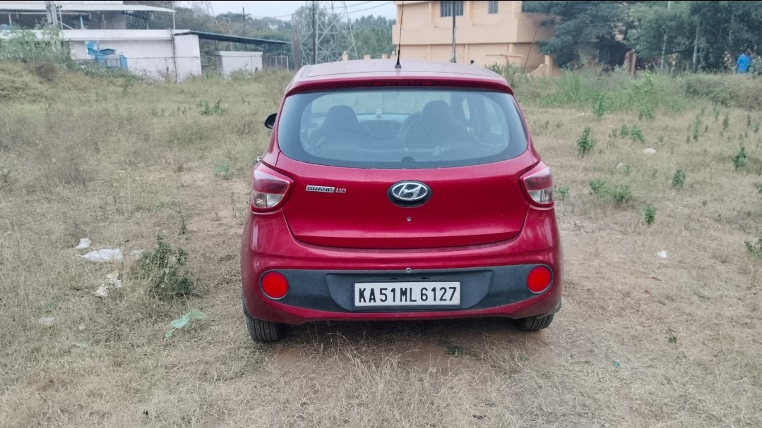 Used 2018 Hyundai Grand i10 Used 2018 Hyundai Grand i10